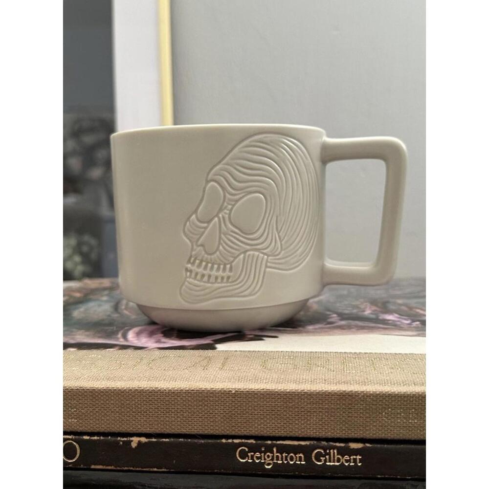 Starbucks Ceramic Skull 2019 Coffee Tea Mug 12 Oz Off White Halloween Limited